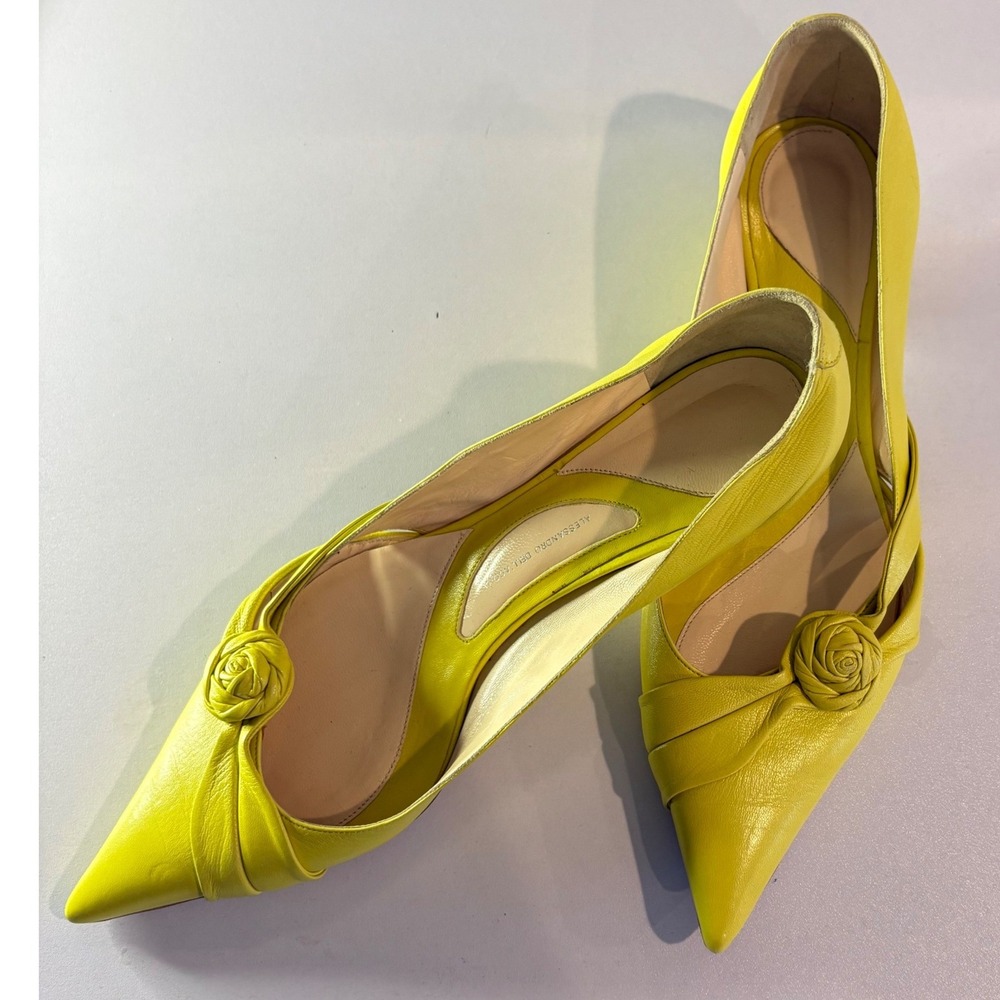 ♾️Alessandro Dell'Acqua Acacia Yellow Leather Rosette Kitten Heels 8.5-9♾️ - Picture 7 of 9